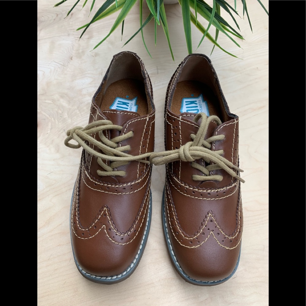 Florsheim boys brown dress shoes 👞 - Picture 2 of 9